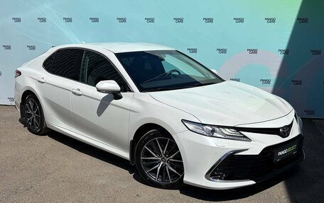Toyota Camry, 2021 год, 2 845 000 рублей, 1 фотография