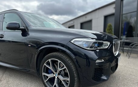 BMW X5, 2019 год, 5 800 000 рублей, 6 фотография