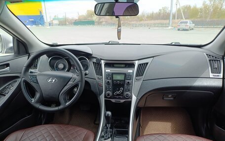 Hyundai Sonata VI, 2010 год, 1 040 000 рублей, 9 фотография