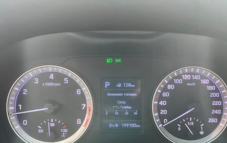 Hyundai Sonata VII, 2019 год, 1 300 000 рублей, 20 фотография