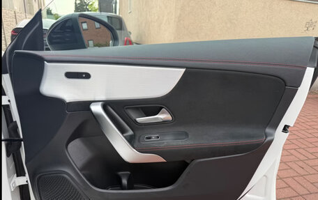 Mercedes-Benz CLA, 2022 год, 3 342 168 рублей, 16 фотография