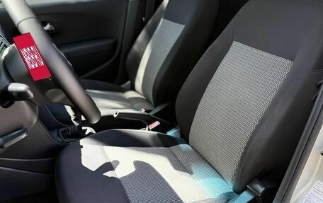 Volkswagen Polo VI (EU Market), 2012 год, 690 000 рублей, 17 фотография