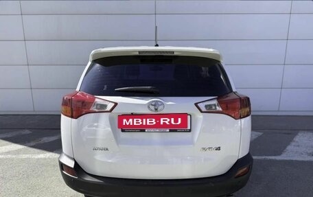 Toyota RAV4, 2014 год, 1 690 000 рублей, 9 фотография