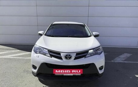 Toyota RAV4, 2014 год, 1 690 000 рублей, 4 фотография