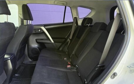 Toyota RAV4, 2014 год, 1 690 000 рублей, 18 фотография