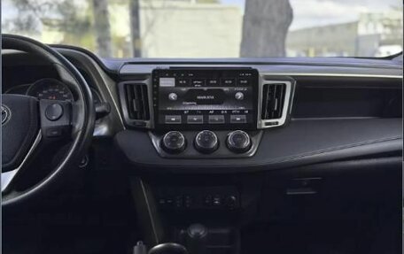 Toyota RAV4, 2014 год, 1 690 000 рублей, 14 фотография