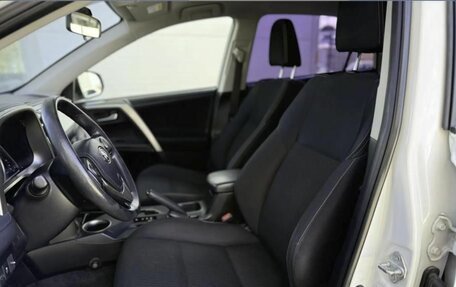 Toyota RAV4, 2014 год, 1 690 000 рублей, 16 фотография