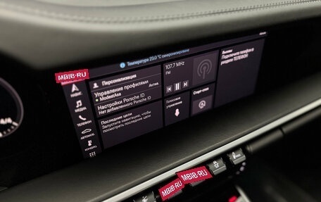 Porsche 911, 2020 год, 15 990 000 рублей, 23 фотография