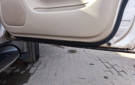 Toyota Land Cruiser Prado 120 рестайлинг, 2005 год, 1 660 000 рублей, 9 фотография