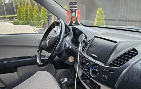 Mitsubishi L200 IV рестайлинг, 2008 год, 1 132 000 рублей, 7 фотография