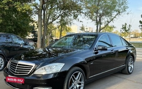 Mercedes-Benz S-Класс, 2012 год, 1 700 000 рублей, 28 фотография