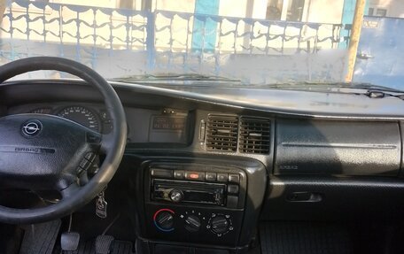 Opel Vectra B рестайлинг, 1998 год, 130 000 рублей, 5 фотография