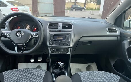 Volkswagen Polo VI (EU Market), 2016 год, 1 050 000 рублей, 8 фотография