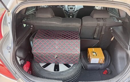 Hyundai Solaris II рестайлинг, 2011 год, 610 000 рублей, 6 фотография