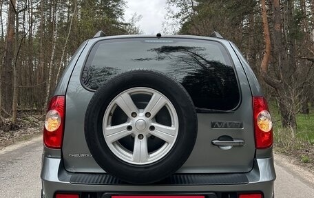Chevrolet Niva I рестайлинг, 2016 год, 649 000 рублей, 3 фотография