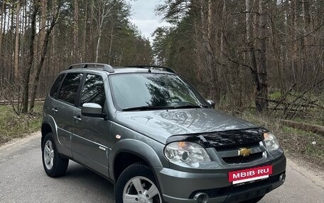 Chevrolet Niva I рестайлинг, 2016 год, 649 000 рублей, 2 фотография