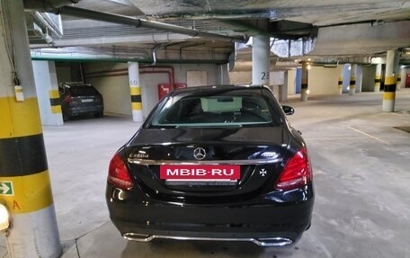 Mercedes-Benz C-Класс, 2017 год, 3 000 000 рублей, 4 фотография