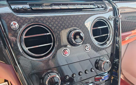 Rolls-Royce Cullinan, 2026 год, 72 000 000 рублей, 16 фотография