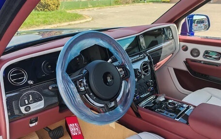 Rolls-Royce Cullinan, 2026 год, 72 000 000 рублей, 12 фотография