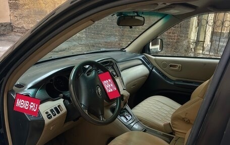 Toyota Highlander III, 2001 год, 890 000 рублей, 8 фотография