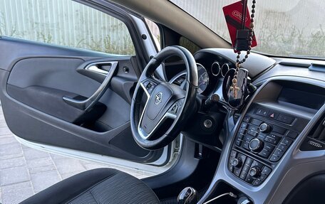 Opel Astra J, 2014 год, 690 000 рублей, 17 фотография