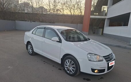 Volkswagen Jetta VI, 2010 год, 580 000 рублей, 3 фотография