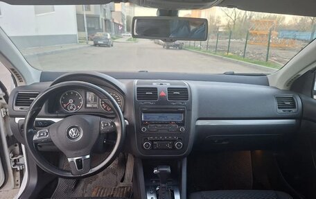 Volkswagen Jetta VI, 2010 год, 580 000 рублей, 10 фотография