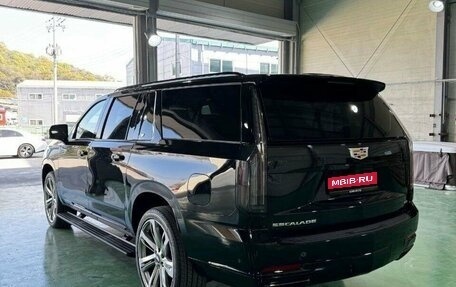 Cadillac Escalade V, 2026 год, 23 000 000 рублей, 4 фотография