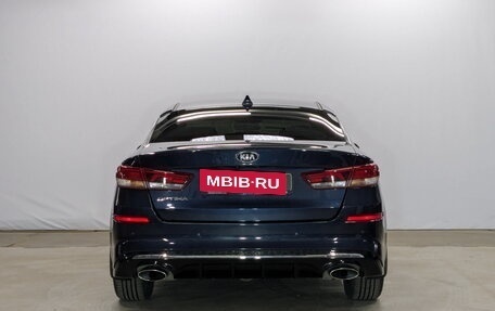 KIA Optima IV, 2018 год, 2 355 000 рублей, 6 фотография