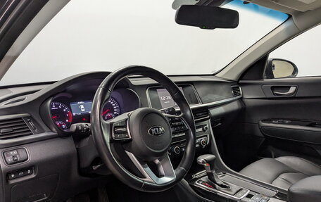 KIA Optima IV, 2018 год, 2 355 000 рублей, 16 фотография