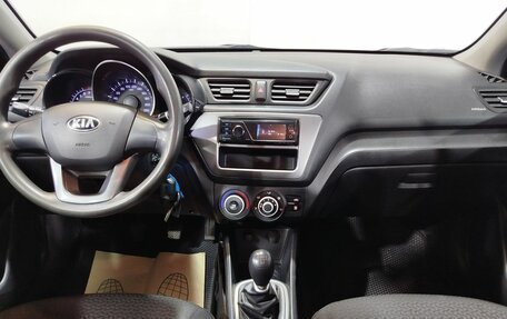 KIA Rio III рестайлинг, 2013 год, 890 000 рублей, 15 фотография