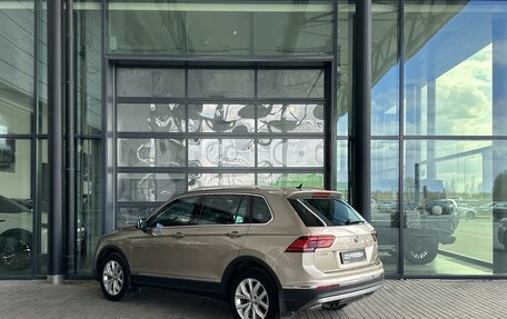 Volkswagen Tiguan II, 2017 год, 2 290 000 рублей, 2 фотография