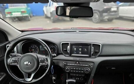 KIA Sportage IV рестайлинг, 2018 год, 1 900 000 рублей, 10 фотография