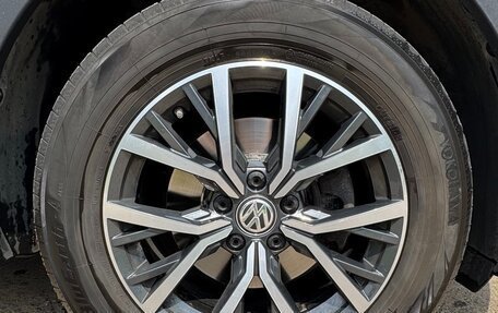 Volkswagen Tiguan II, 2020 год, 2 800 000 рублей, 15 фотография