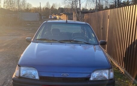 Ford Fiesta, 1994 год, 165 000 рублей, 2 фотография