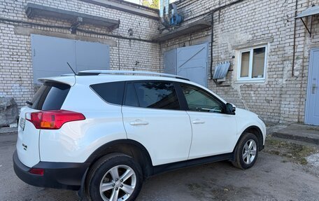 Toyota RAV4, 2013 год, 1 550 000 рублей, 2 фотография