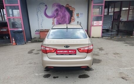 KIA Rio III рестайлинг, 2011 год, 620 000 рублей, 3 фотография
