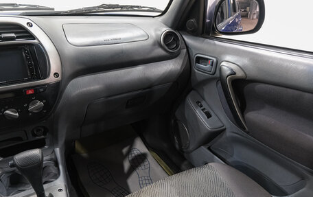 Toyota RAV4, 2003 год, 699 000 рублей, 13 фотография