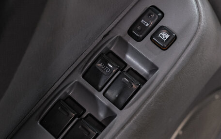 Toyota RAV4, 2003 год, 699 000 рублей, 21 фотография