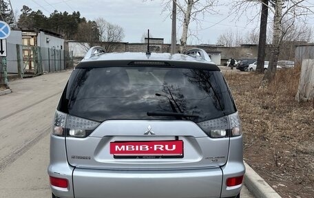 Mitsubishi Outlander III рестайлинг 3, 2011 год, 1 100 000 рублей, 4 фотография