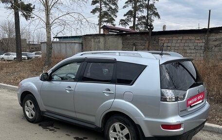 Mitsubishi Outlander III рестайлинг 3, 2011 год, 1 100 000 рублей, 3 фотография