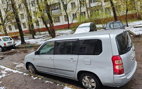 Toyota Succeed I рестайлинг, 2004 год, 445 000 рублей, 3 фотография