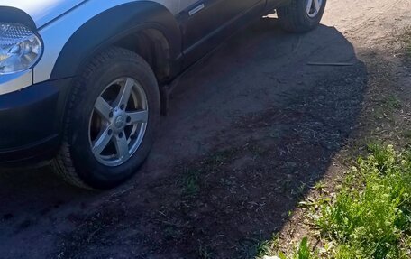 Chevrolet Niva I рестайлинг, 2012 год, 320 000 рублей, 20 фотография