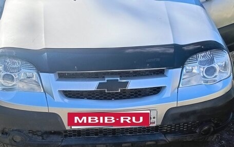 Chevrolet Niva I рестайлинг, 2012 год, 320 000 рублей, 21 фотография