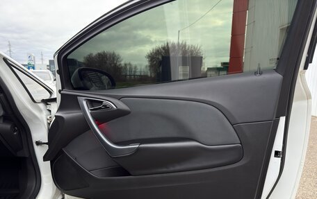 Opel Astra J, 2012 год, 910 000 рублей, 11 фотография