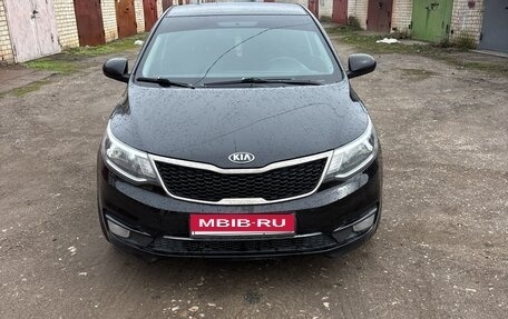 KIA Rio III рестайлинг, 2015 год, 1 100 000 рублей, 1 фотография