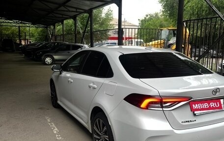 Toyota Corolla, 2022 год, 2 600 000 рублей, 4 фотография