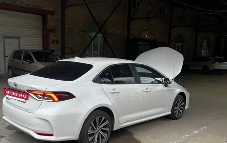 Toyota Corolla, 2022 год, 2 600 000 рублей, 6 фотография