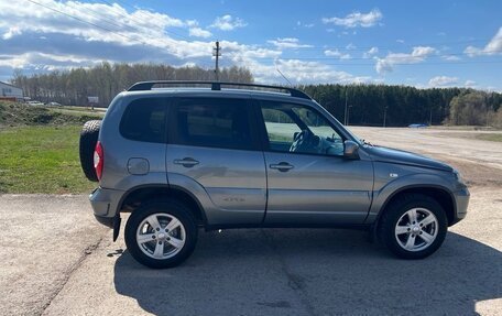 Chevrolet Niva I рестайлинг, 2016 год, 850 000 рублей, 3 фотография