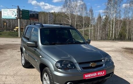 Chevrolet Niva I рестайлинг, 2016 год, 850 000 рублей, 8 фотография